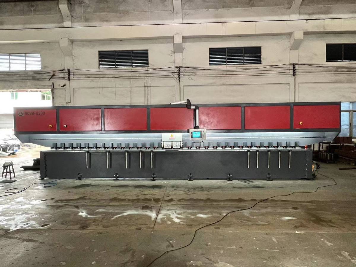 豐科機械復合式雙刀頭刨槽機：雙刀頭設計，24H高效穩定作業 ? 